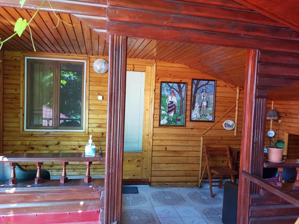 Casa Simona Hotel Două Mai Екстериор снимка
