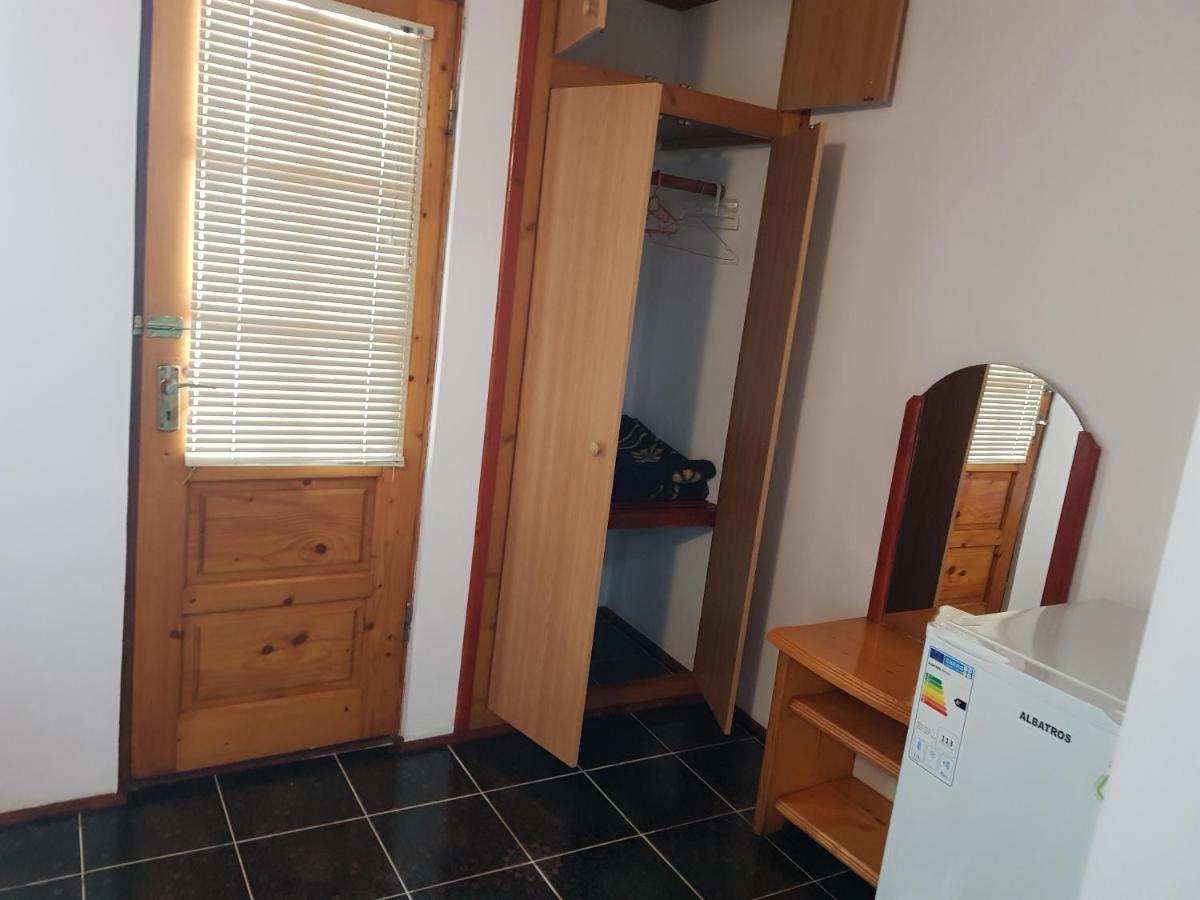 Casa Simona Hotel Două Mai Екстериор снимка